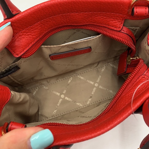 MICHAEL KORS Mirella Extra-Small
Shopper XBody Crossbody Bag Bright Red - Picture 11 of 14